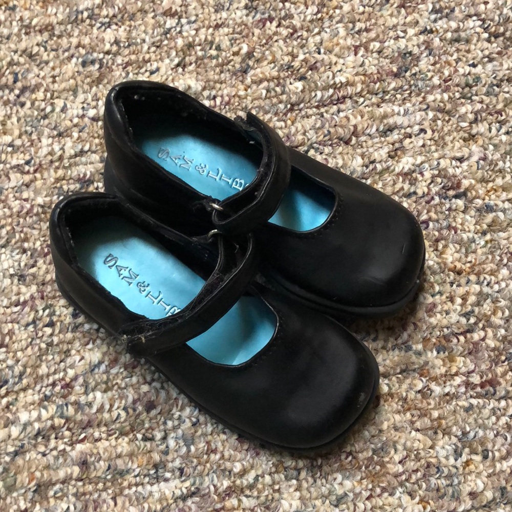 Black shoes